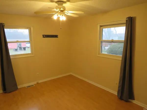 $1,750 | 413 West Harrison Street, Monticello, IN 47960
