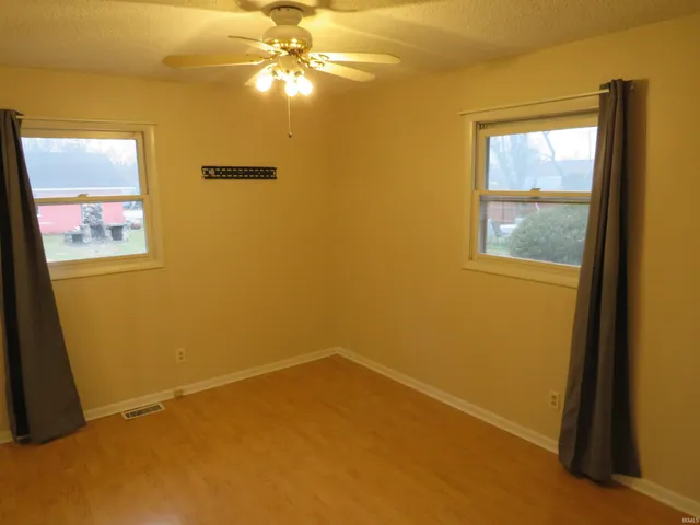 $1,750 | 413 West Harrison Street, Monticello, IN 47960