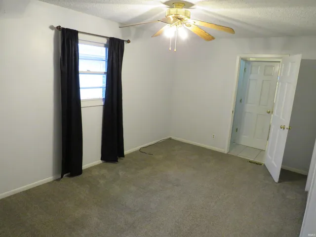 $1,750 | 413 West Harrison Street, Monticello, IN 47960