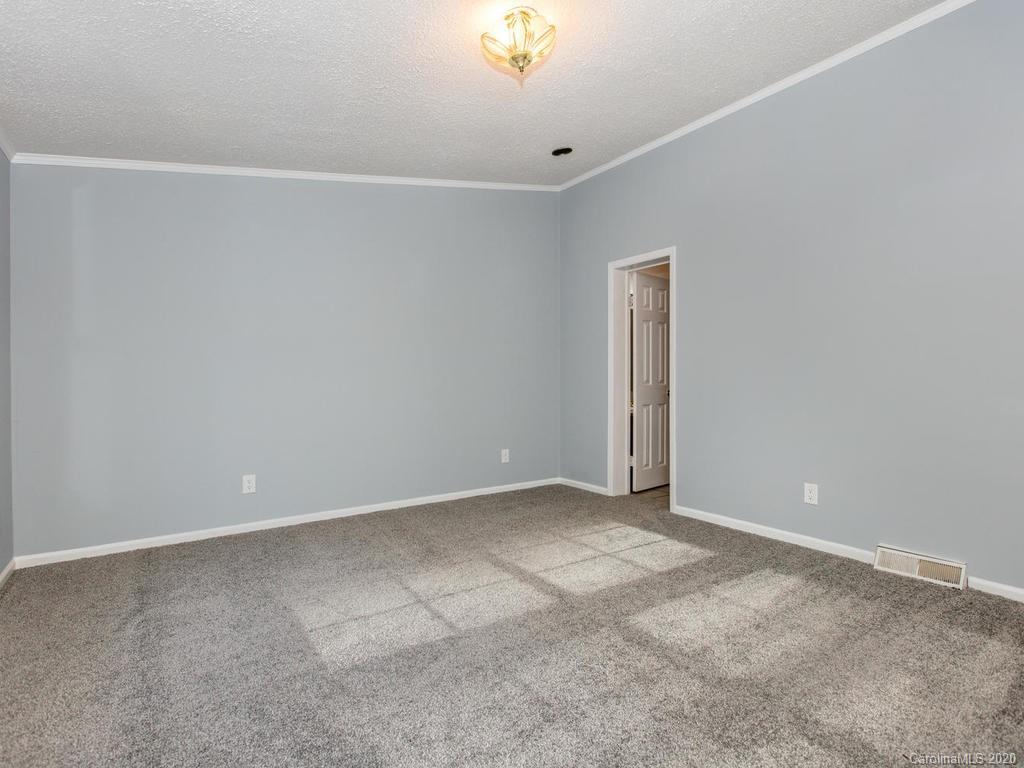 87 Long Ridge Road Candler, NC 28715 - Photo 17 of 37 Gallery Image 17
