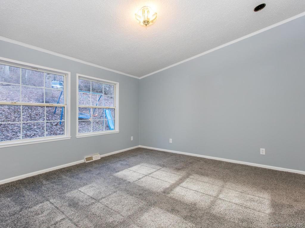 87 Long Ridge Road Candler, NC 28715 - Photo 20 of 37 Gallery Image 20
