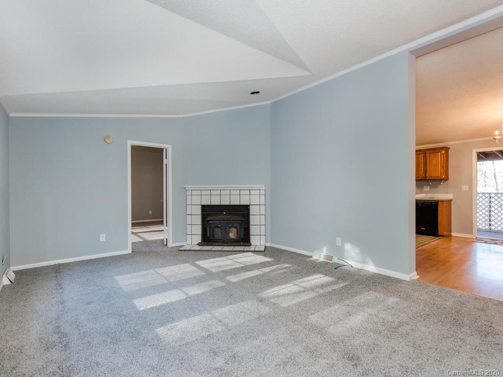 87 Long Ridge Road Candler, NC 28715 - Photo 5 of 37 Gallery Image 5