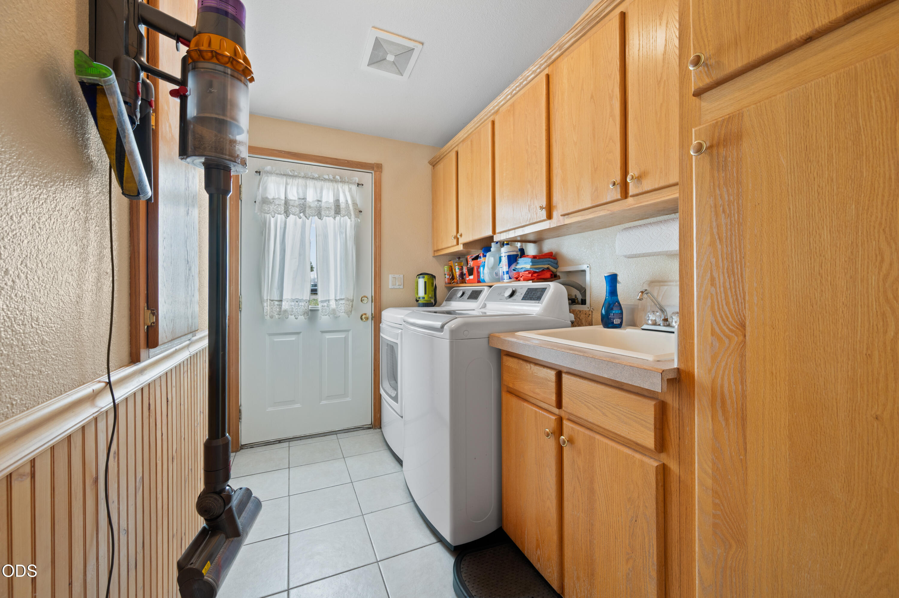 23720 Southwest Starshine Lane Bend, OR 97701 - Photo 24 of 65