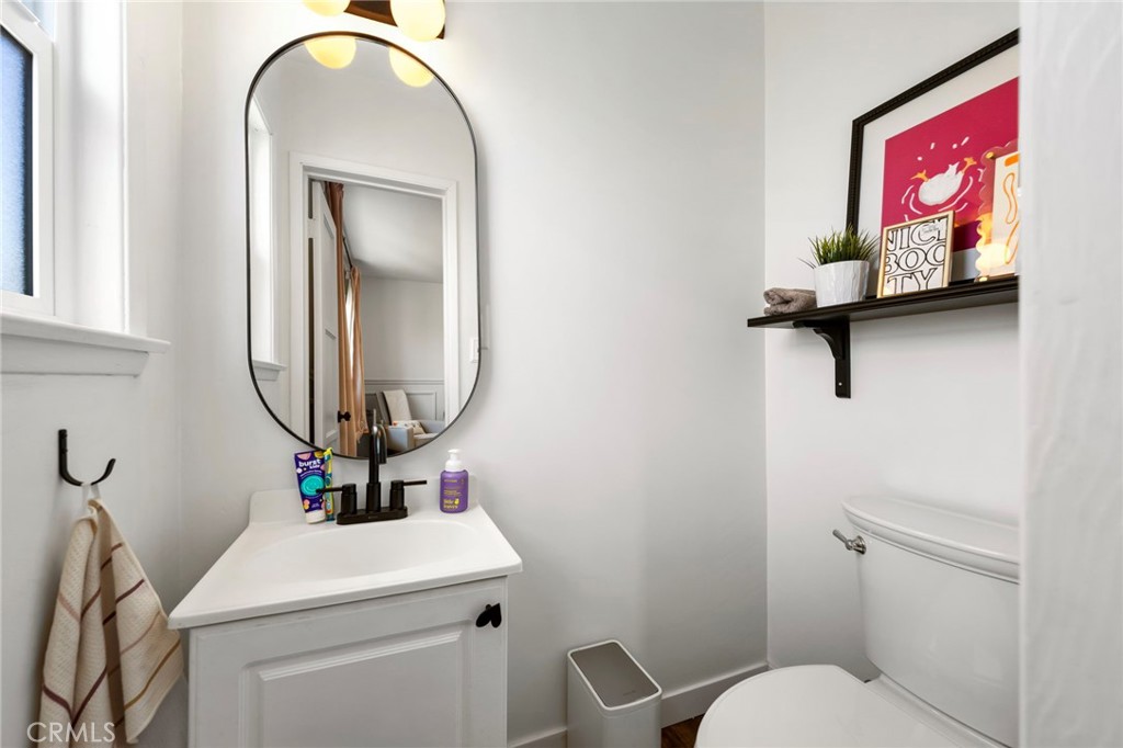 1135 185th Street Gardena, CA 90248 - Photo 23 of 45 attached half bath