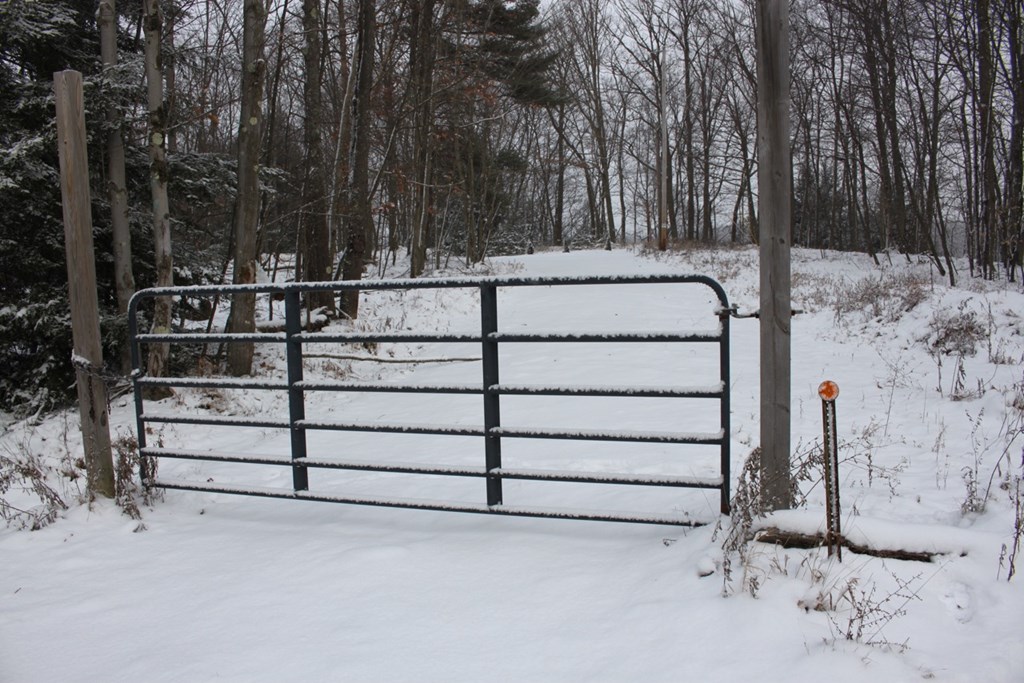 524 Titus Road Kennerdell, PA 16374 - Photo 3 of 8