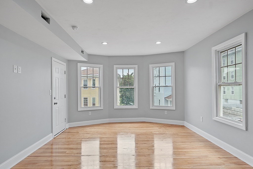 79 Gage Street, Unit 3 Worcester, MA 01605 - Photo 8 of 24