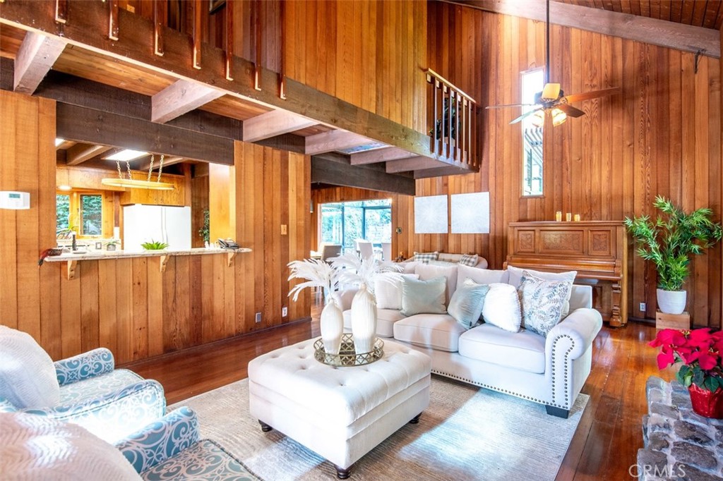 3001 Edmonton Road Glendale, CA 91206 - Photo 7 of 75 a living room with furniture and wooden floor