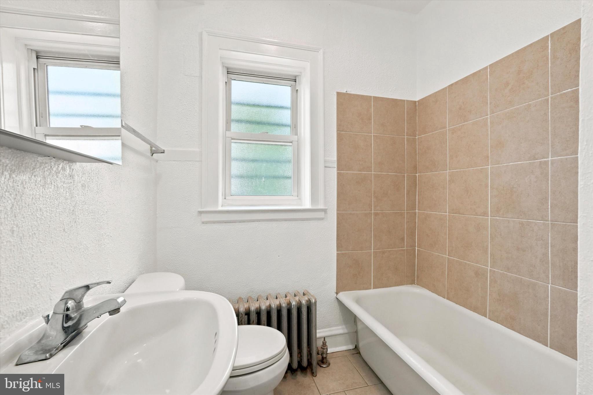 5548 Ridge Avenue Philadelphia, PA 19128 - Photo 5 of 15