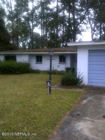5009 Spring Glen Road Jacksonville, FL 32207 - Photo 2 of 16 a view of house with outdoor space