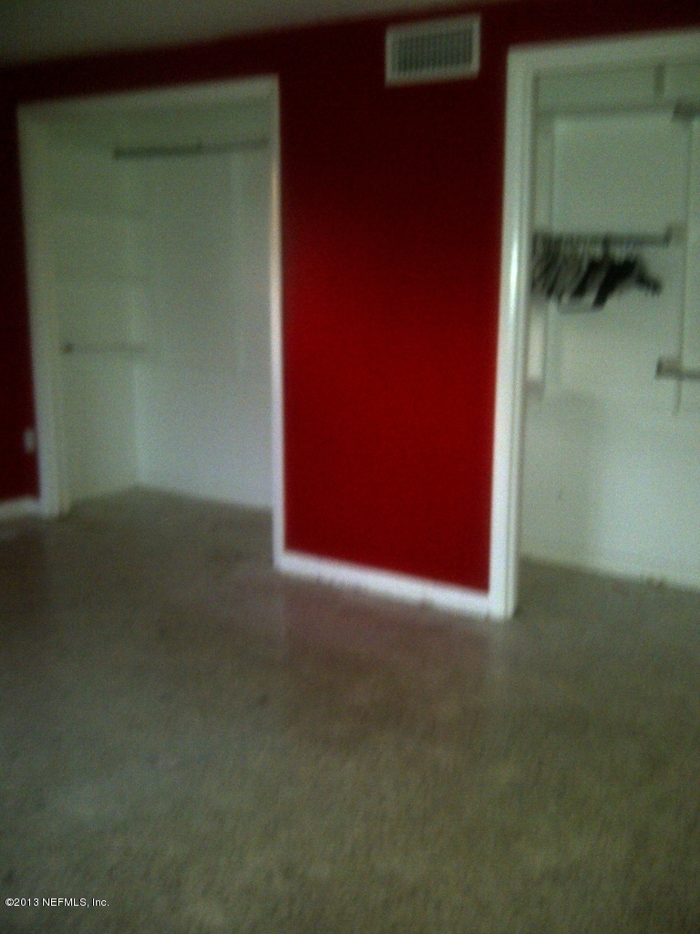 5009 Spring Glen Road Jacksonville, FL 32207 - Photo 4 of 16 a view of empty room