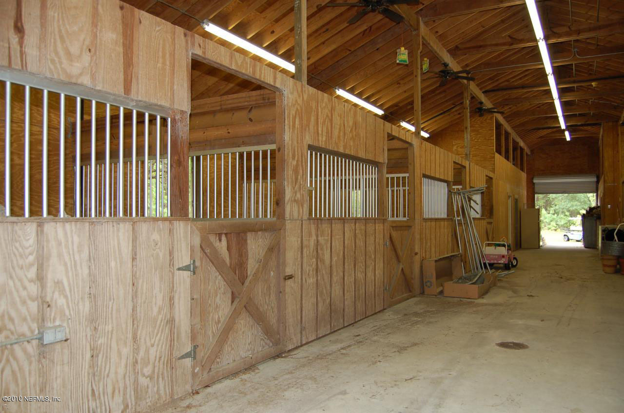 12568 Linjohn Road Jacksonville, FL 32223 - Photo 7 of 14 Stable