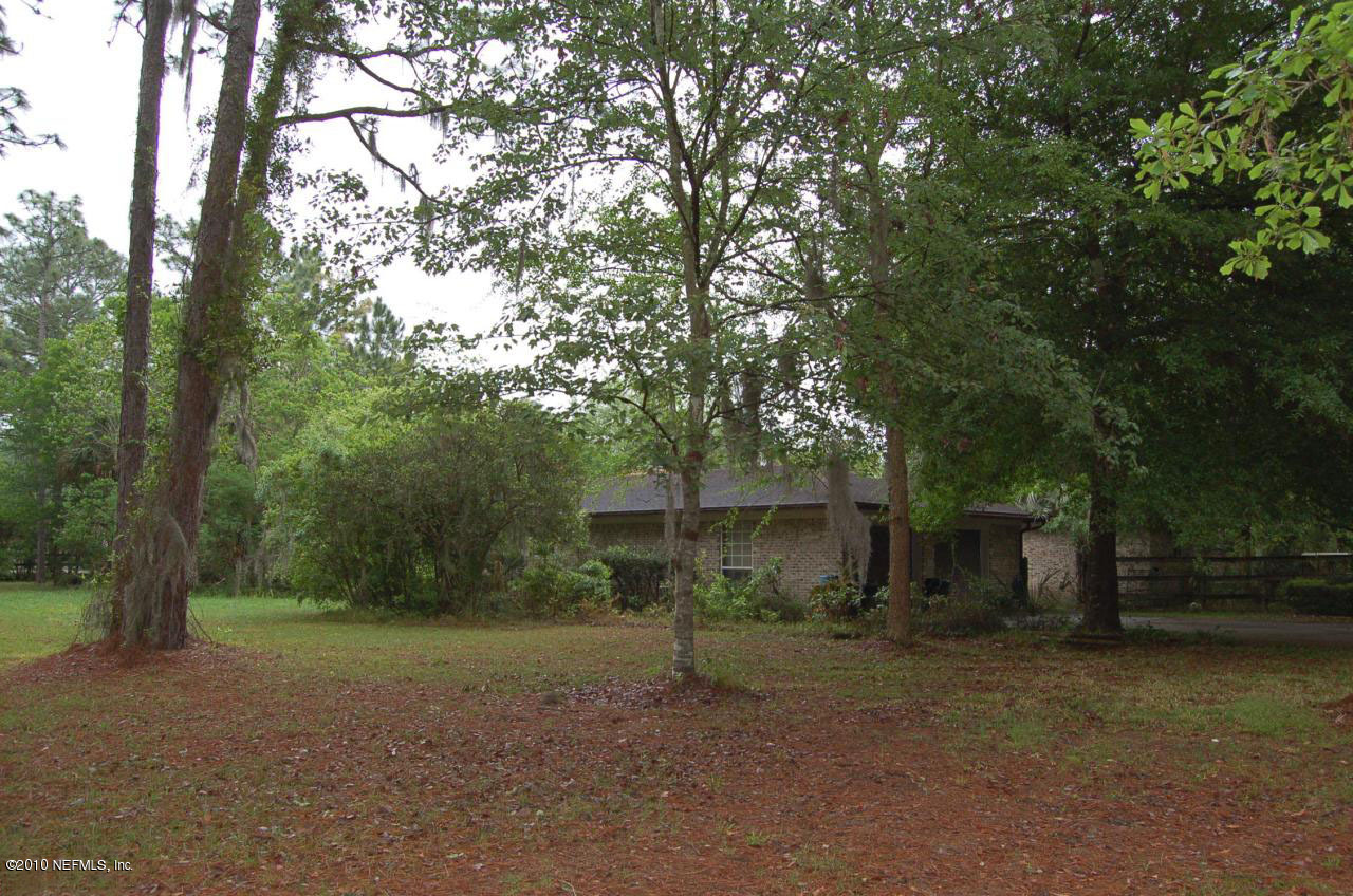 12568 Linjohn Road Jacksonville, FL 32223 - Photo 8 of 14 Garage