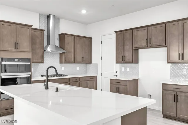 $4,000 | 584 La Vista Acrs Lane, Las Vegas, NV 89138