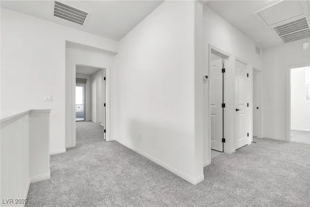 $4,000 | 584 La Vista Acrs Lane, Las Vegas, NV 89138