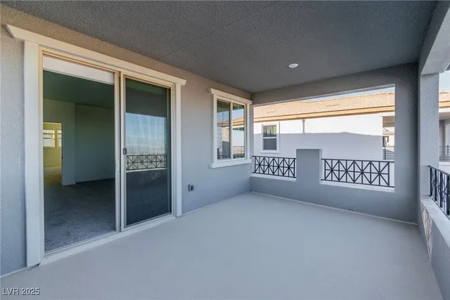 $4,000 | 584 La Vista Acrs Lane, Las Vegas, NV 89138