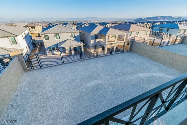 $4,000 | 584 La Vista Acrs Lane, Las Vegas, NV 89138