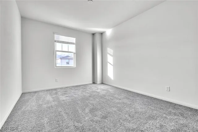 $4,000 | 584 La Vista Acrs Lane, Las Vegas, NV 89138