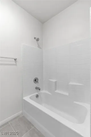 $4,000 | 584 La Vista Acrs Lane, Las Vegas, NV 89138