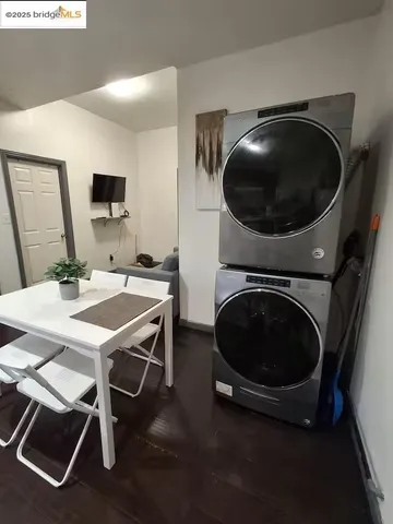 $1,075,000 | 734 25th Street, Oakland, CA 94612