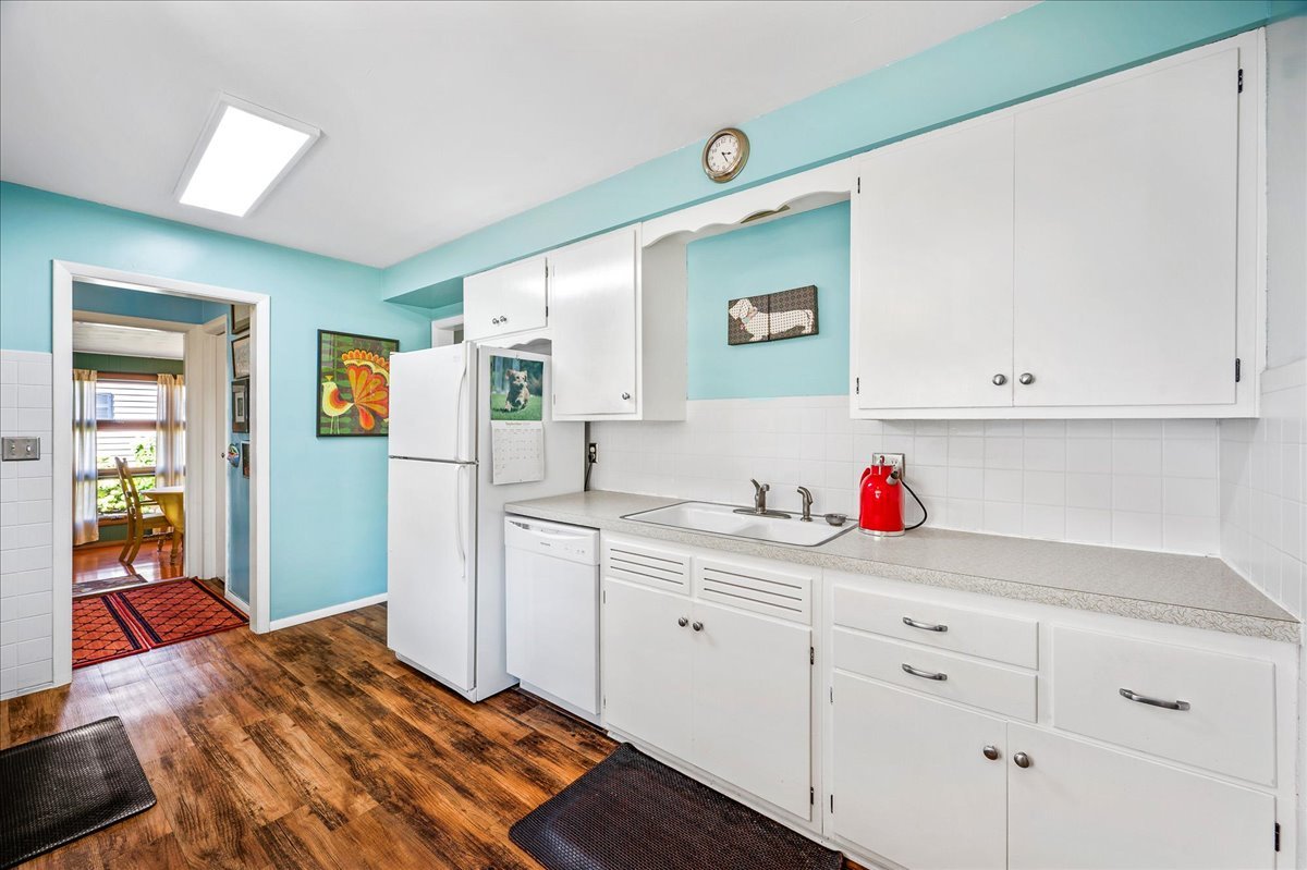 906 Parmon Road Bloomington, IL 61701 - Photo 11 of 25 Gallery Image 11