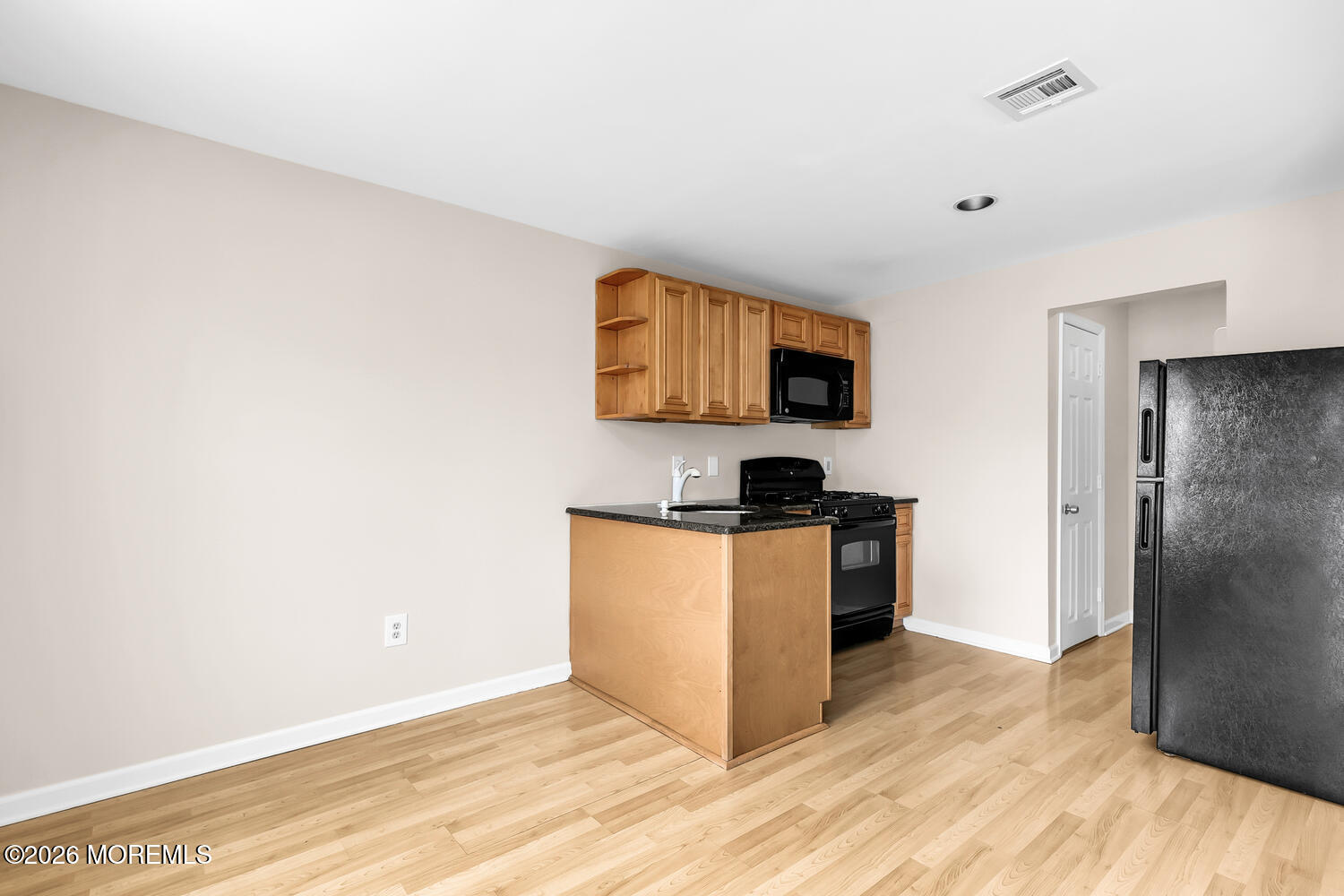 209 Bay Avenue, Unit FD Highlands, NJ 07732 - Photo 7 of 34 209 Bay Ave Highlands NJ 07732-large-007