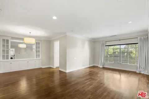 $929,000 | 9601 Charleville Boulevard, Unit 10, Beverly Hills, CA 90212