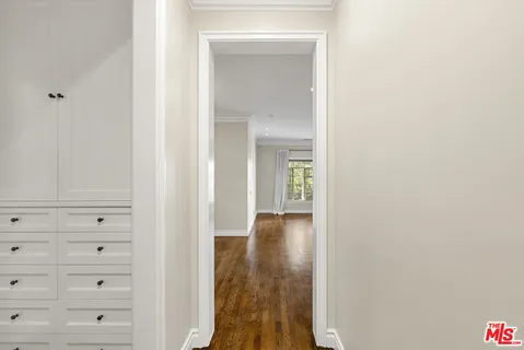 $929,000 | 9601 Charleville Boulevard, Unit 10, Beverly Hills, CA 90212