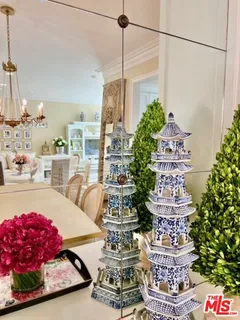 $929,000 | 9601 Charleville Boulevard, Unit 10, Beverly Hills, CA 90212