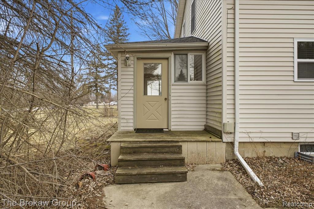 4340 North Webster Road Flushing, MI 48433 - Photo 8 of 47