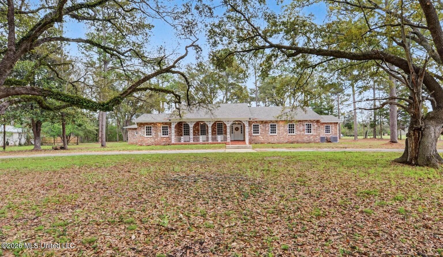 400 Manila Street Lucedale, MS 39452 - Photo 1 of 38 001a