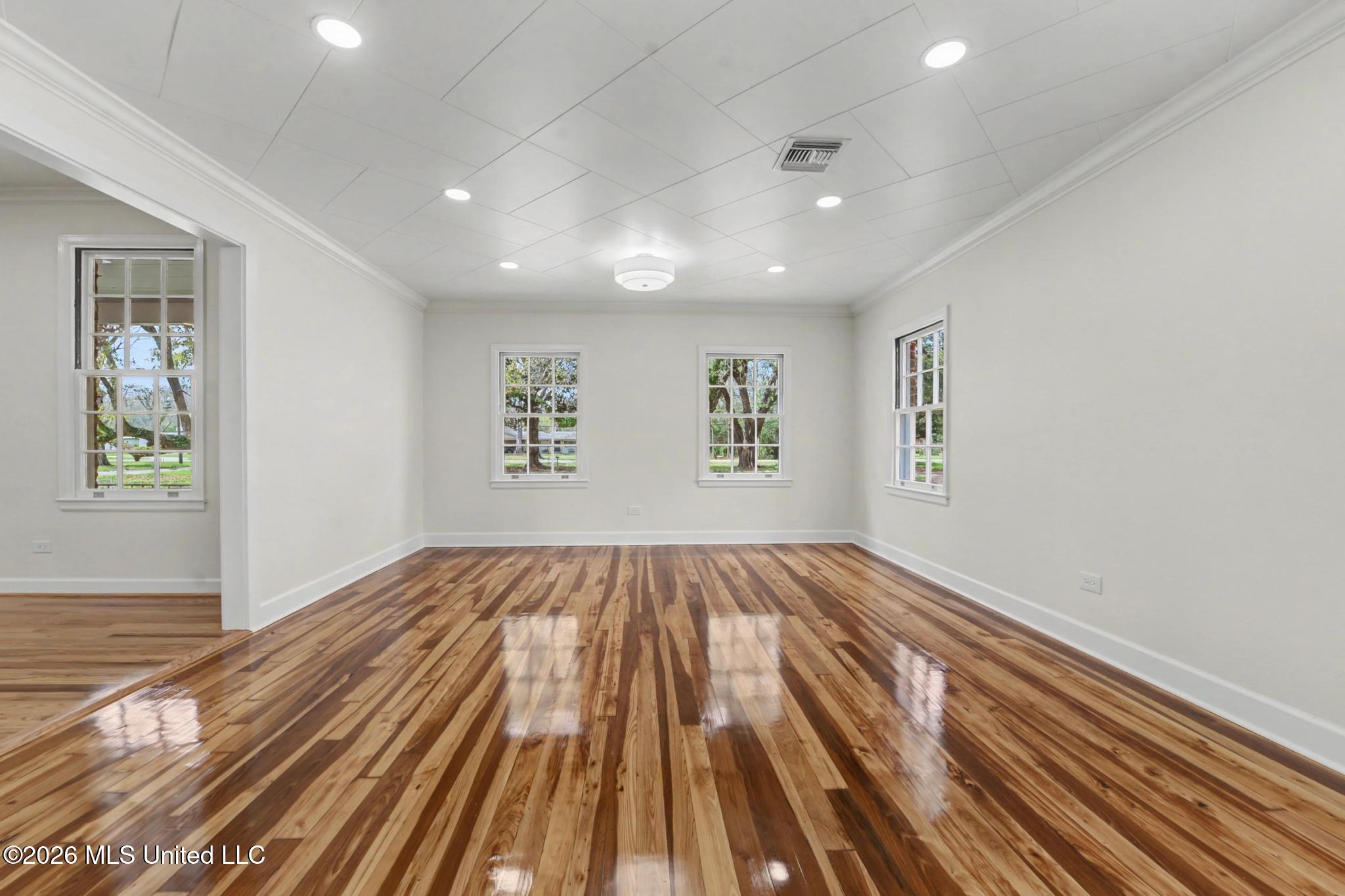 400 Manila Street Lucedale, MS 39452 - Photo 5 of 38 007