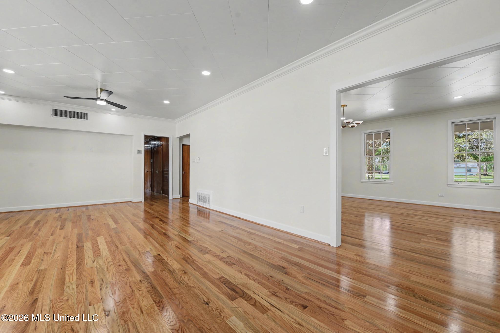 400 Manila Street Lucedale, MS 39452 - Photo 8 of 38 010
