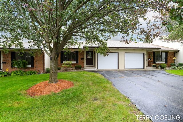 $224,900 | 52 Old Mill Drive, Unit 5, Holland, MI 49423