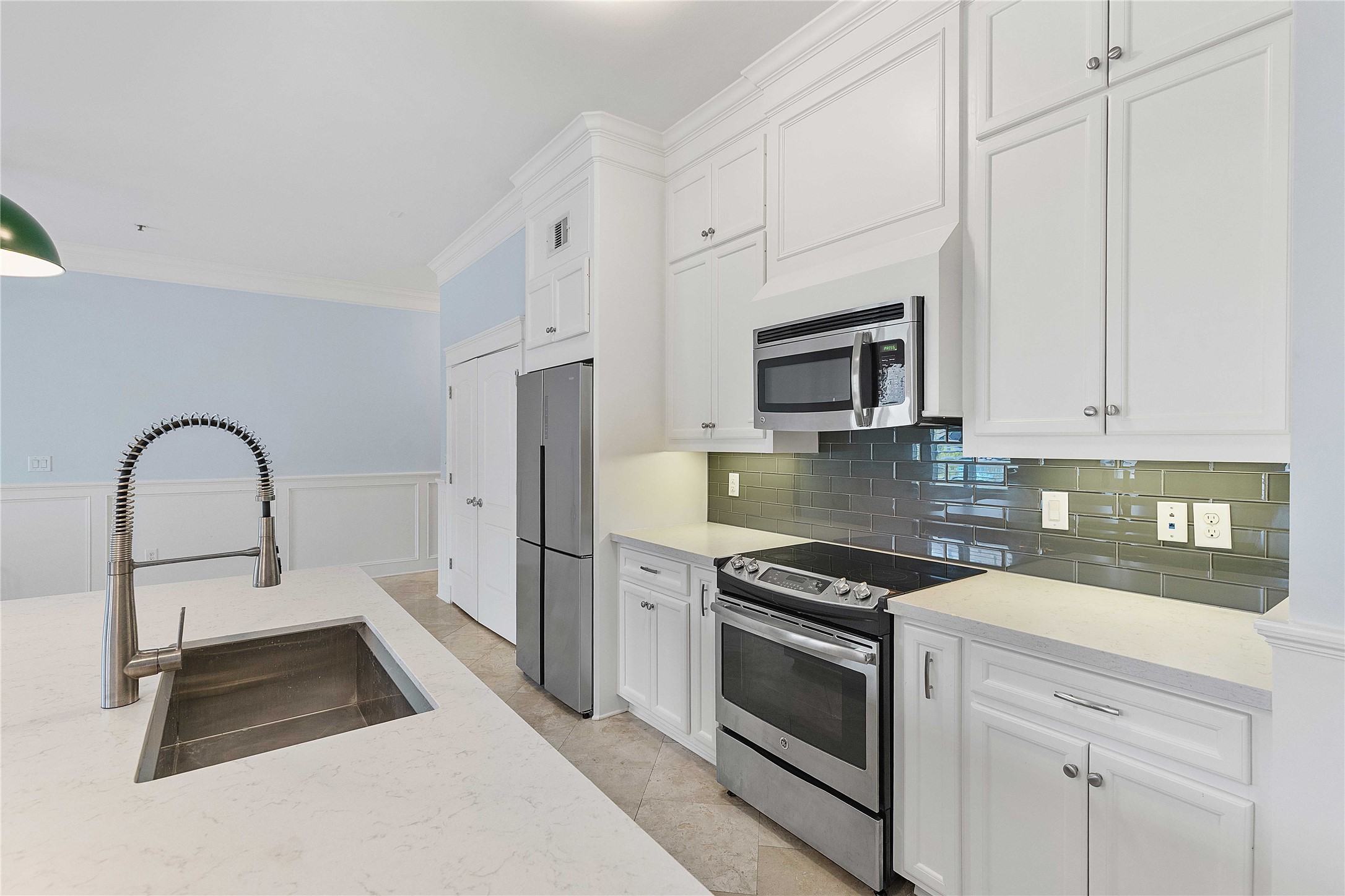 2802 Morrison Street, Unit 106 Houston, TX 77009 - Photo 5 of 35 Kitchen