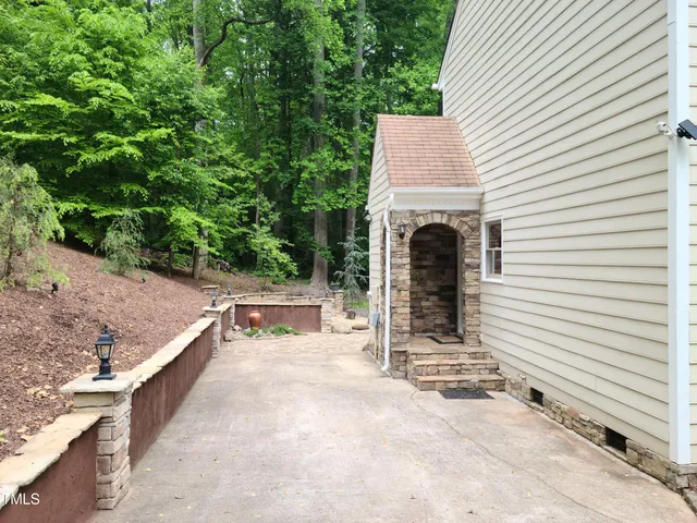 $475,000 | 938 Ivy Lane, Cary, NC 27511