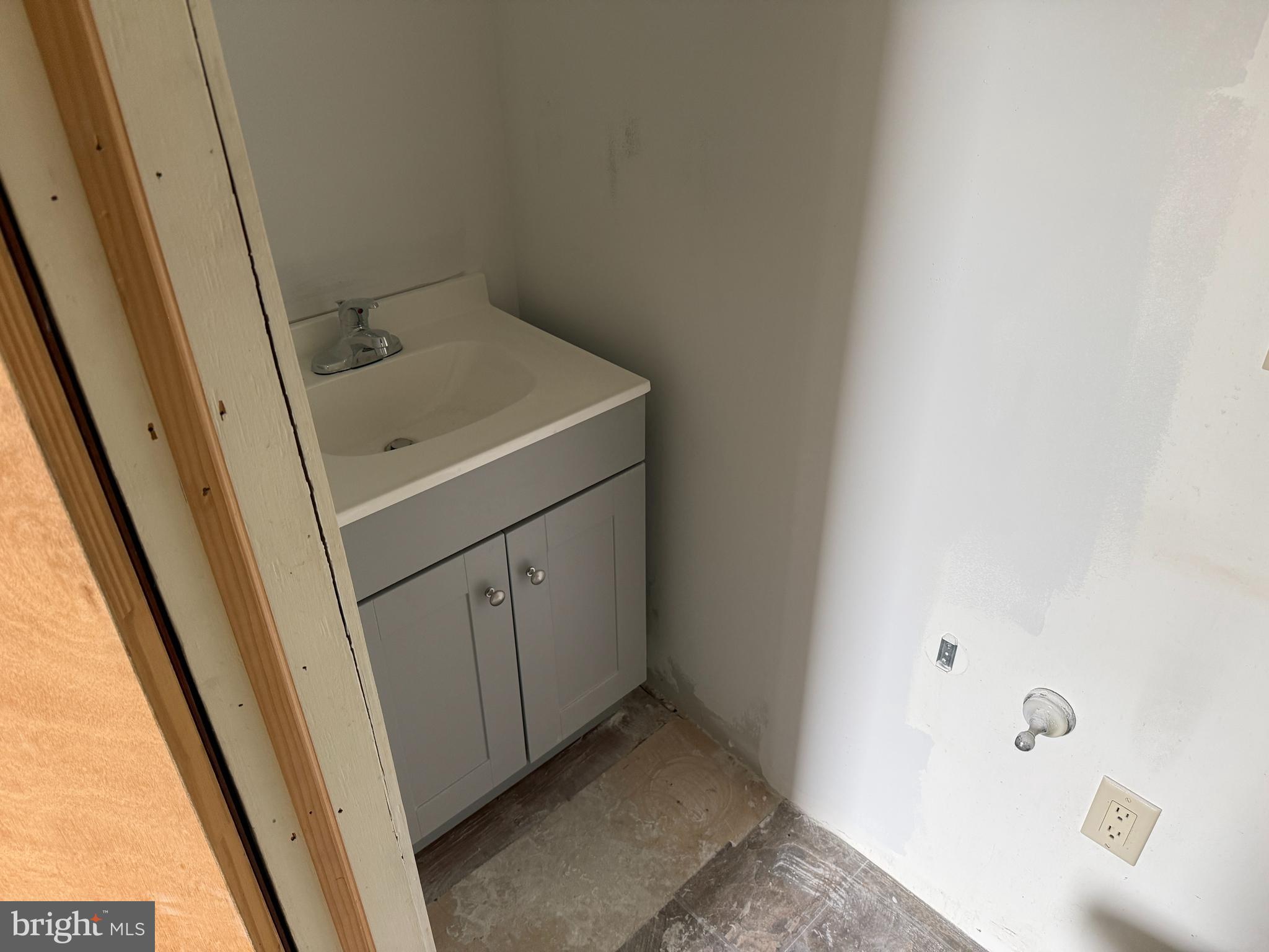 912 Locust Street Columbia, PA 17512 - Photo 10 of 42 Gallery Image 10