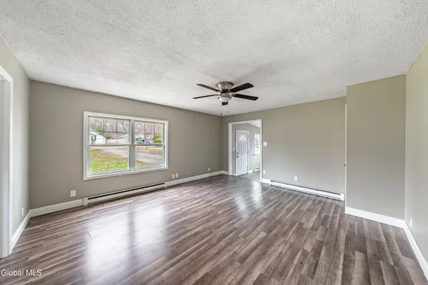 $196,000 | 149 Larrabee Road, Schenectady, NY 12302