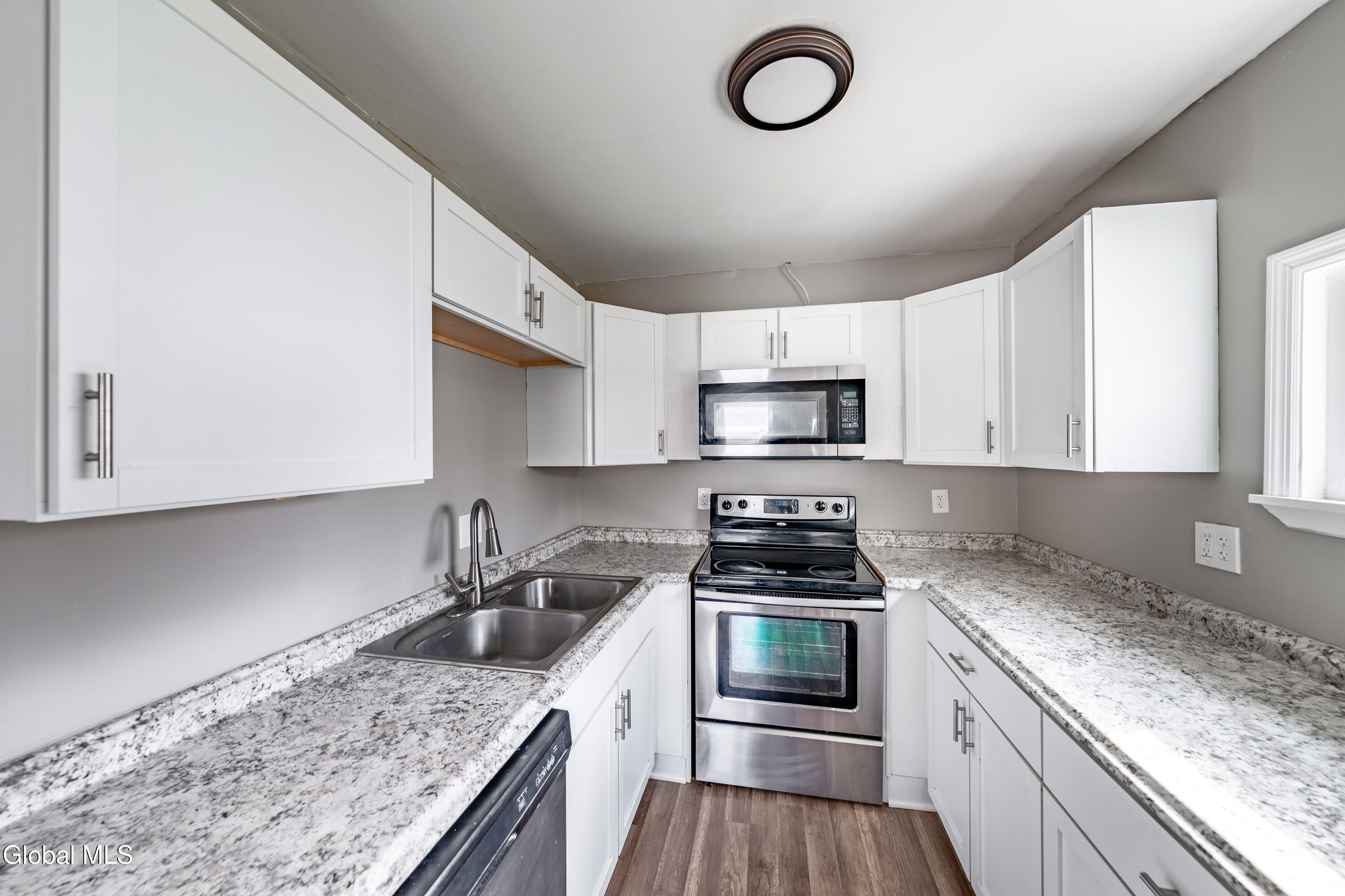 149 Larrabee Road Schenectady, NY 12302 - Photo 9 of 15 DSC00798-HDR