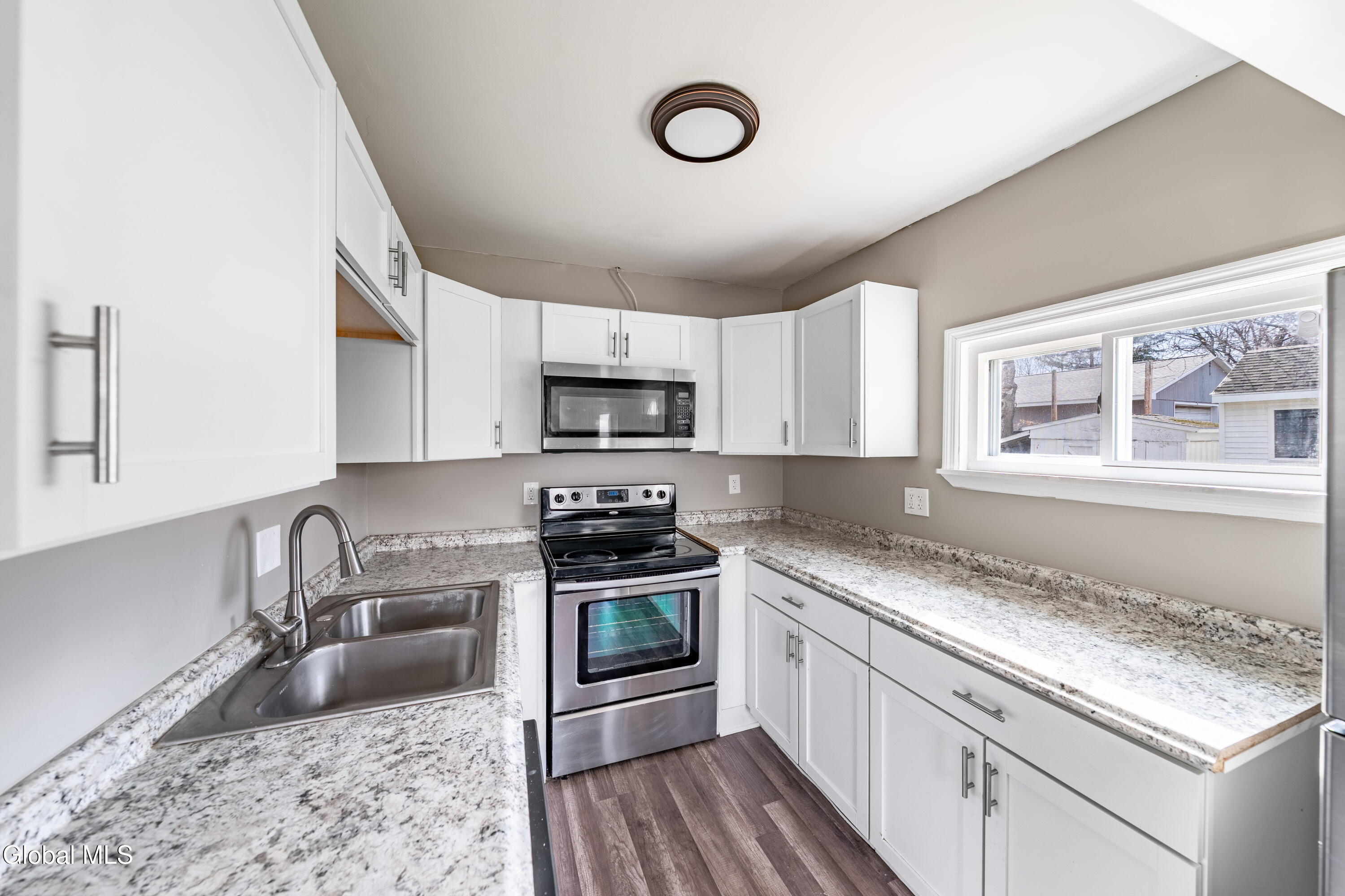 149 Larrabee Road Schenectady, NY 12302 - Photo 10 of 15 DSC00793-HDR