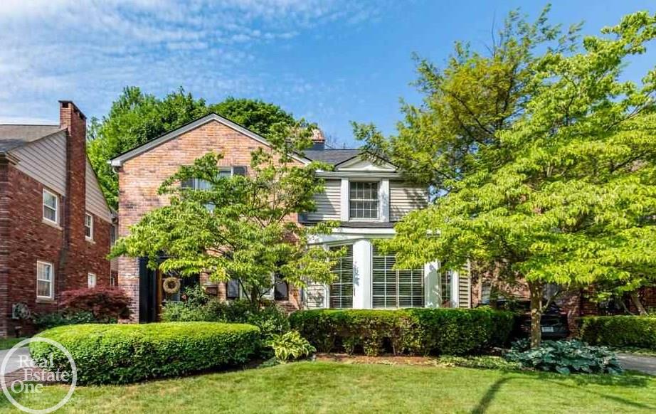 269 McMillan Road Grosse Pointe, MI 48236 - Photo 2 of 42