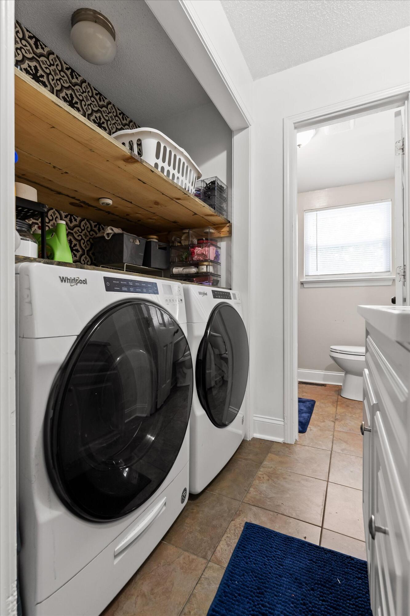887 Shady Fork Road Chattanooga, TN 37421 - Photo 28 of 45 Laundry