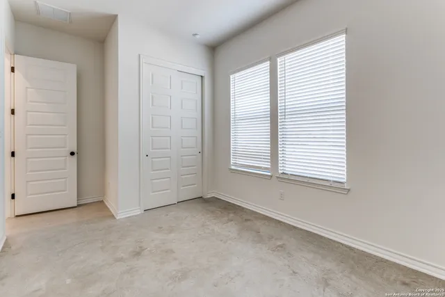 $1,350 | 146 Porter Street, Unit 201, San Antonio, TX 78210