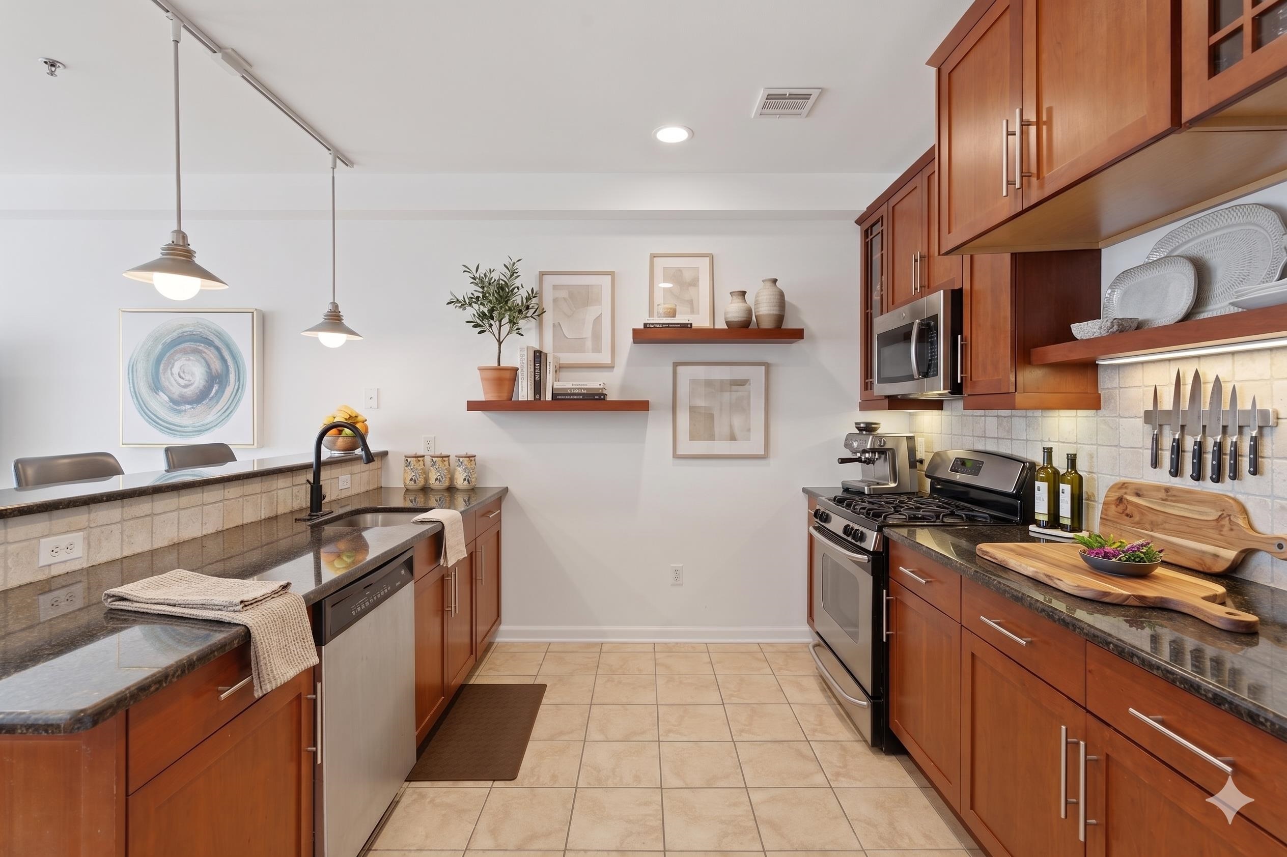 203-207 Hackensack Plank Road, Unit 5B Weehawken, NJ 07086 - Photo 2 of 30