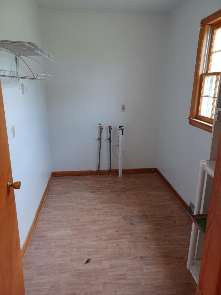 301 Lear Road Portland, TN 37148 - Photo 9 of 19 a view of a room with wooden floor and window