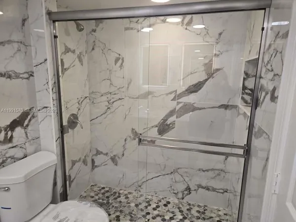 $2,200 | 5 Olive Drive, Unit 9, Hialeah, FL 33010