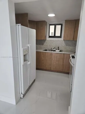 $2,200 | 5 Olive Drive, Unit 9, Hialeah, FL 33010