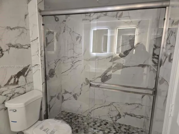 $2,200 | 5 Olive Drive, Unit 9, Hialeah, FL 33010