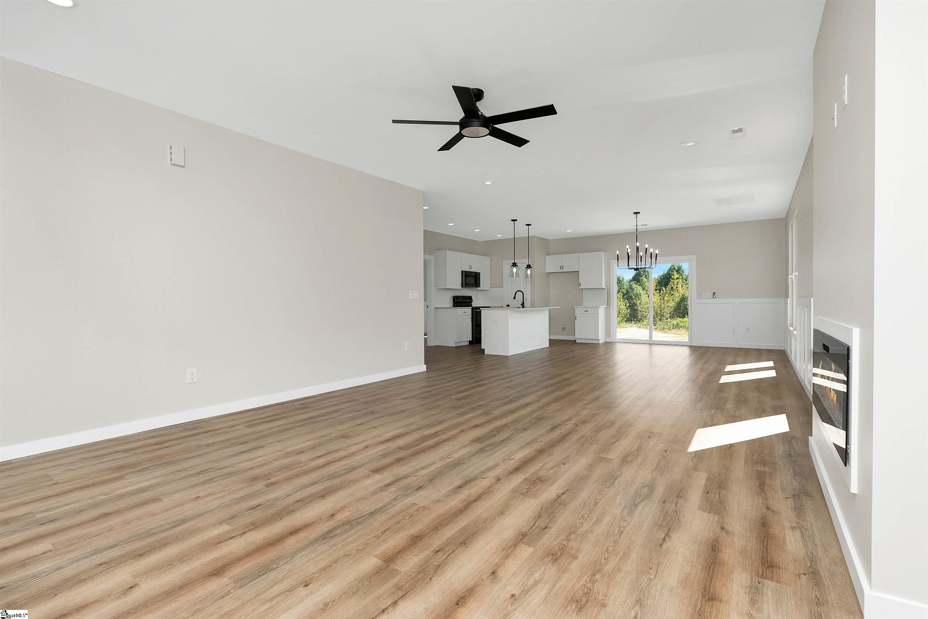 130 Lowe Road Chesnee, SC 29323 - Photo 6 of 36