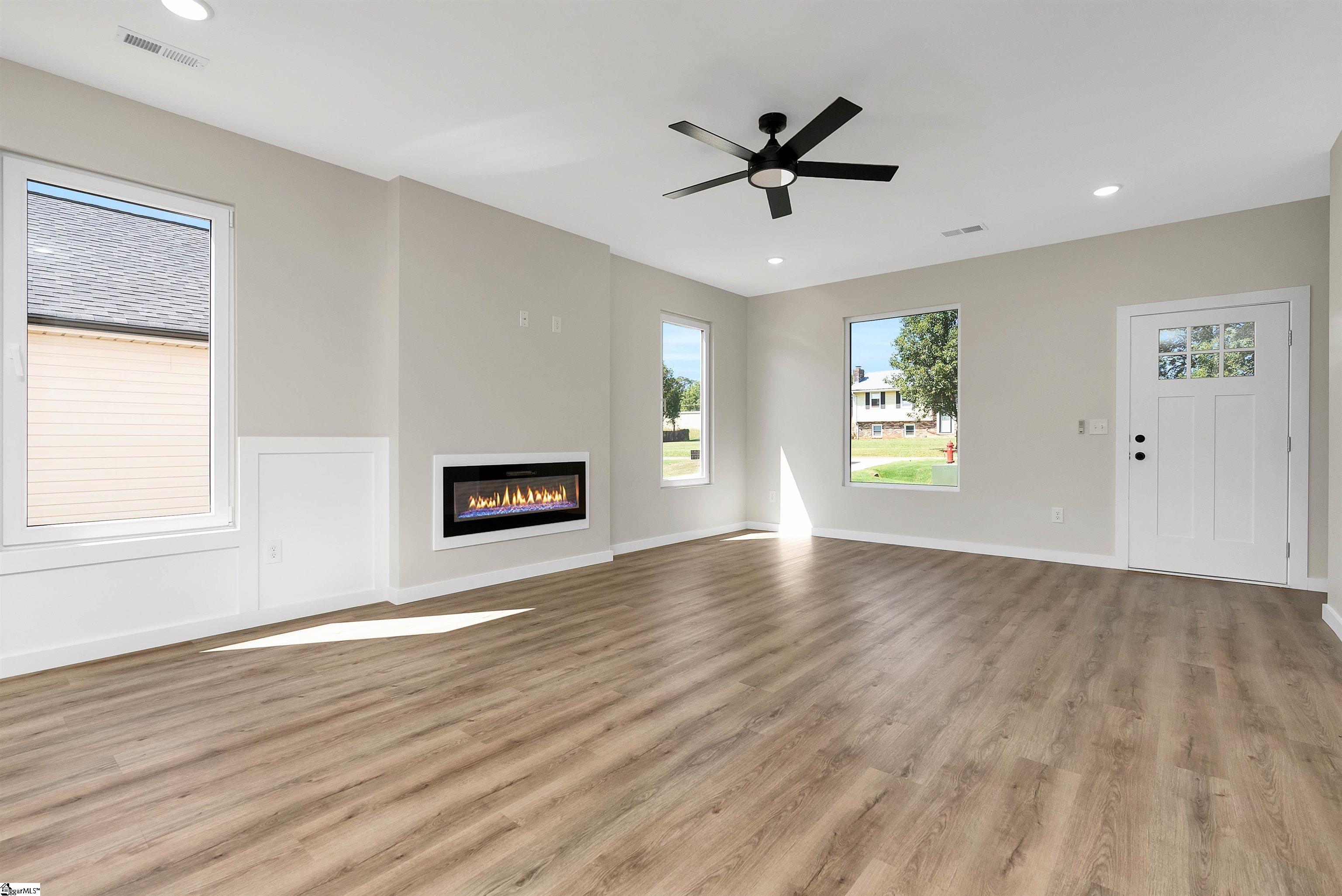 130 Lowe Road Chesnee, SC 29323 - Photo 7 of 36