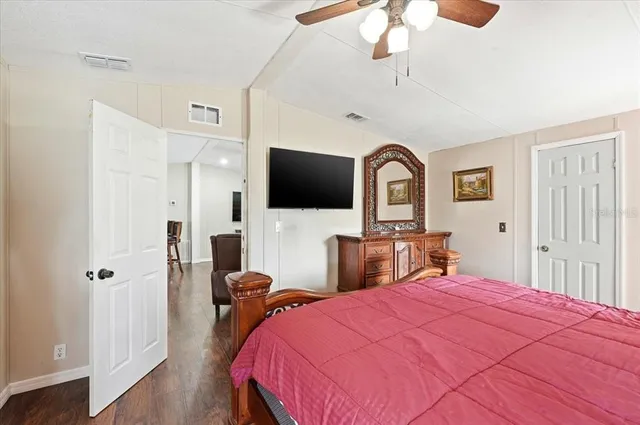 $234,900 | 1020 Highway 98, Frostproof, FL 33843